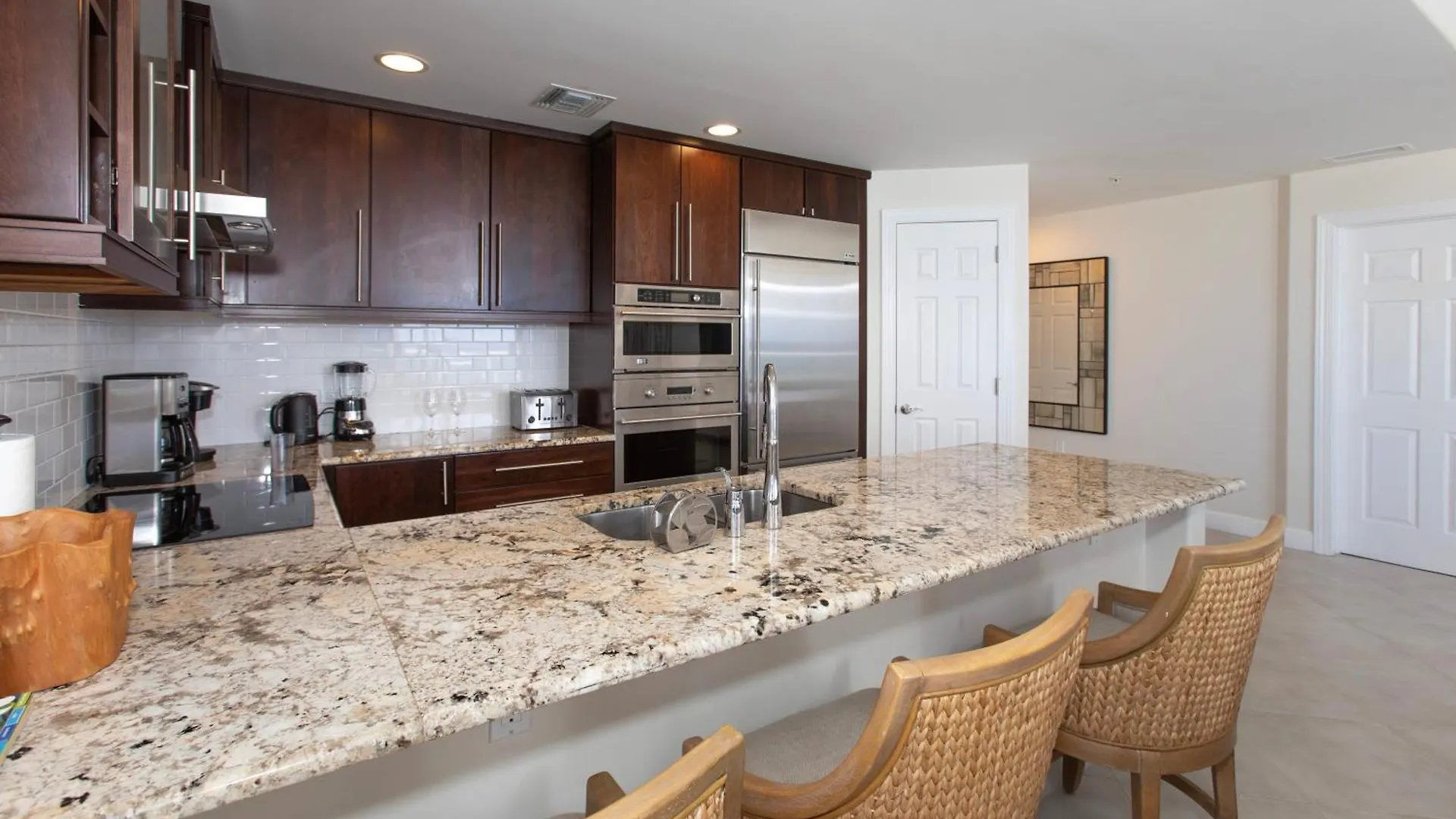 Apartment South Bay Beach Club 34 - 3 Bedroom 2 Bathroom Unit George Town Cayman Islands