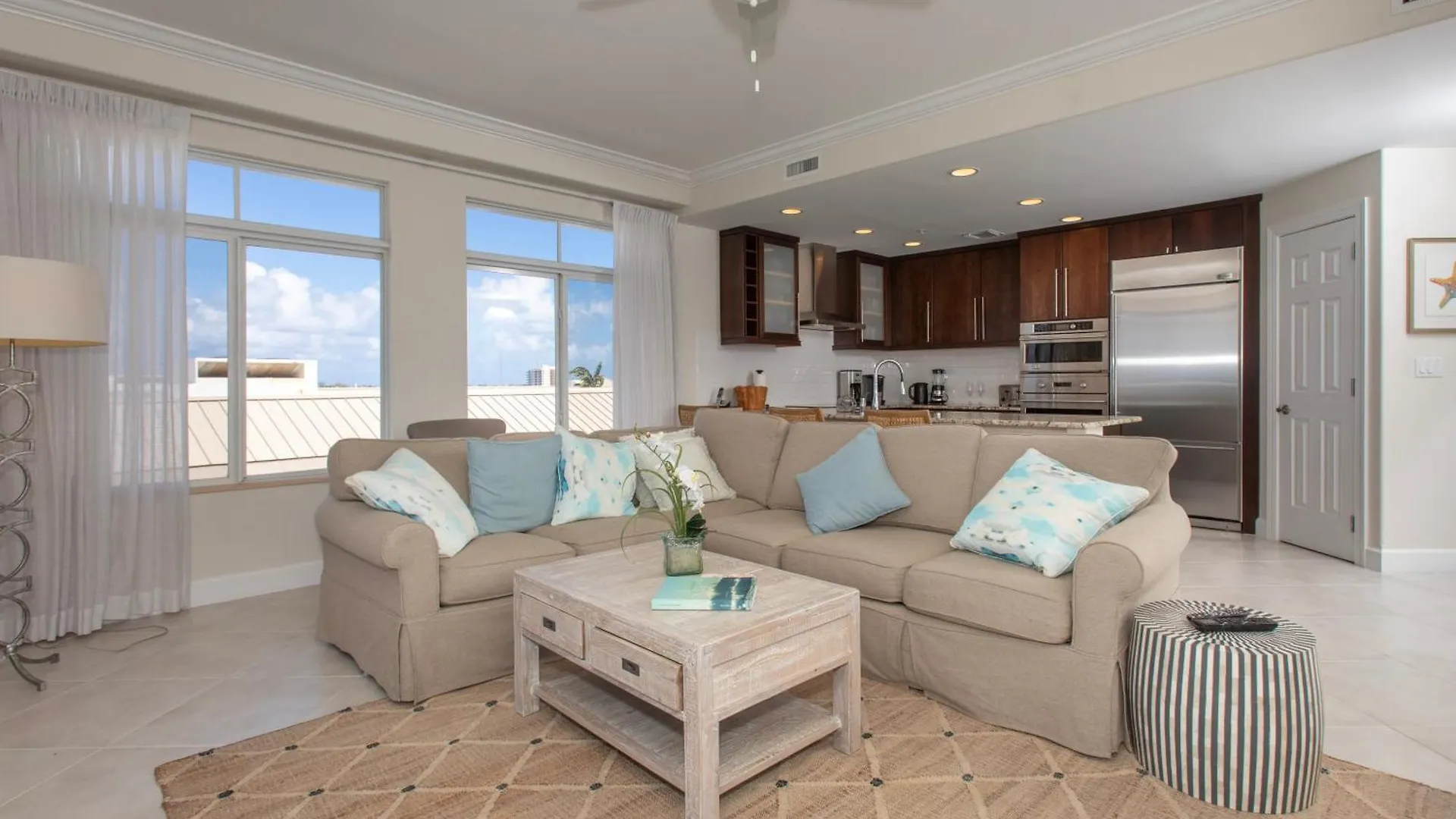 Apartmán South Bay Beach Club 34 - 3 Bedroom 2 Bathroom Unit George Town
